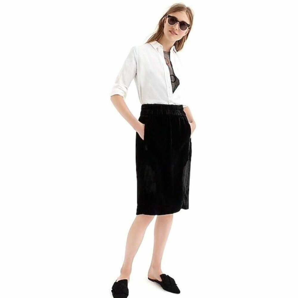 J. Crew Black Velvet Pull On with Pockets | Medium Petite | NWT